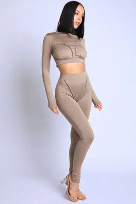 Contrast Piping Set